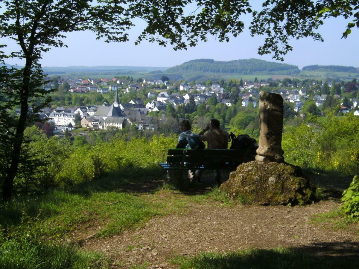 Kirschbaum * Eckfeld